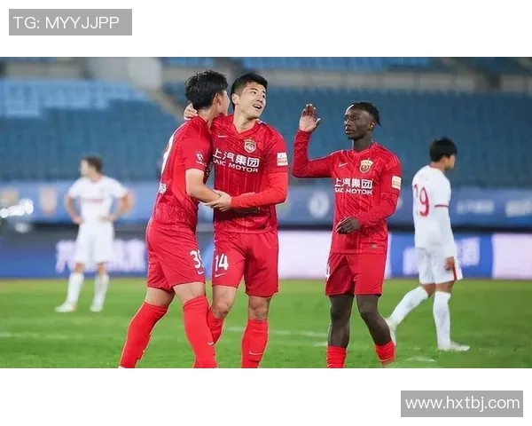 上海排球队在全国锦标赛积分榜上以84分稳居第一名,展现强劲实力